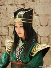 naga slot Kebanyakan orang di Tianwu berpikir bahwa peringkat tertinggi senjata spiritual adalah peringkat kesepuluh kaisar.